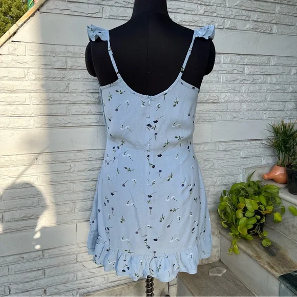 NWOT Powder Blue Floral Mini Dress - Picture 5 of 8